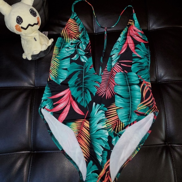 NWT Tropical Fasion Nova One Piece Swimsuit - Picture 1 of 7